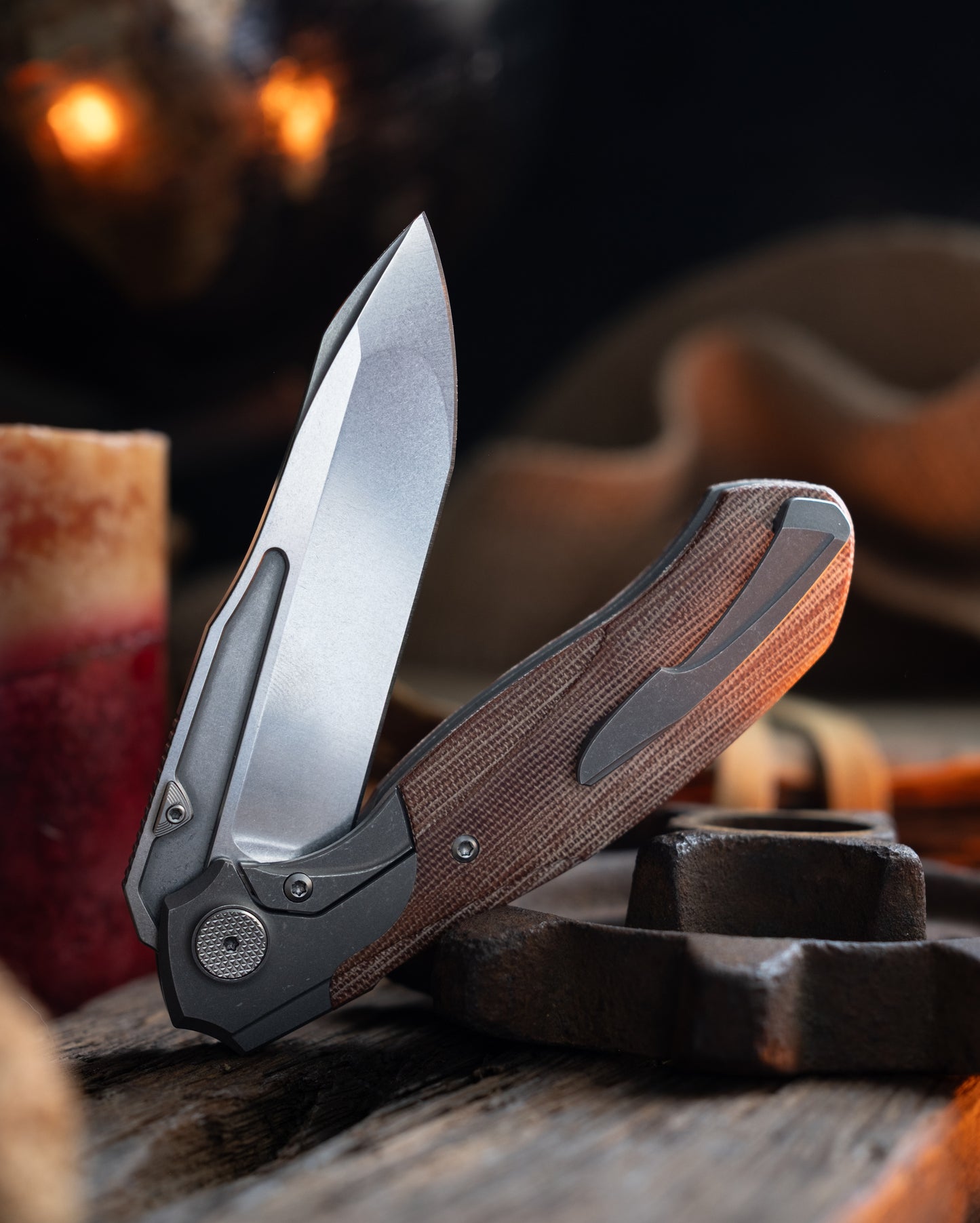 Vandal - Brown Micarta