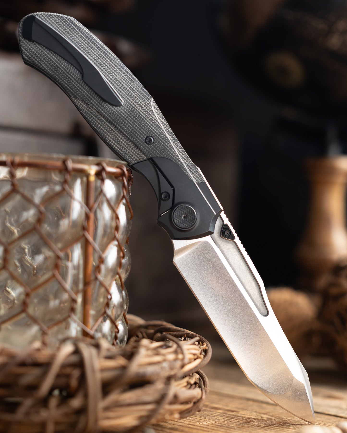 Vandal - Black Micarta