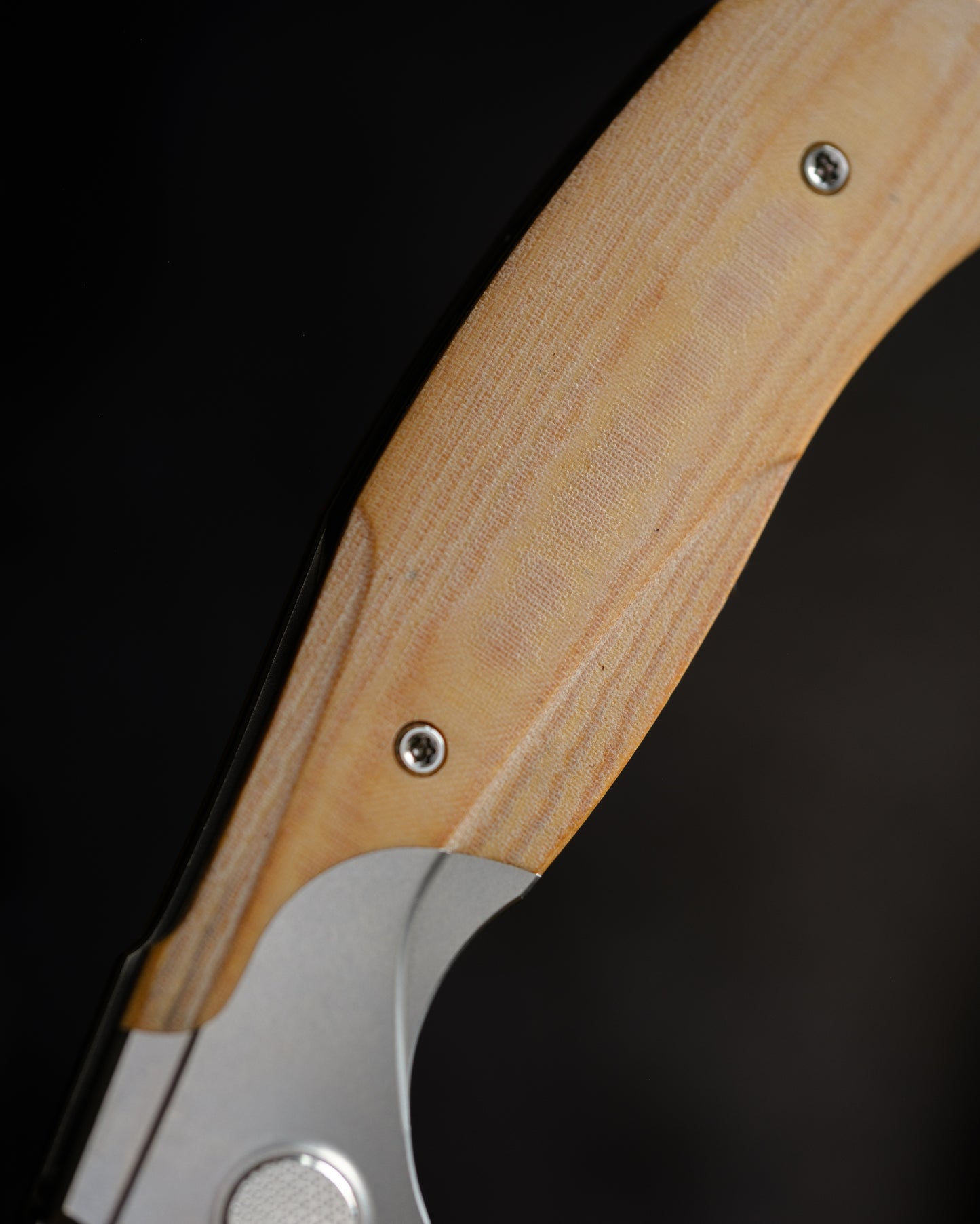 Vandal - White Linen Micarta