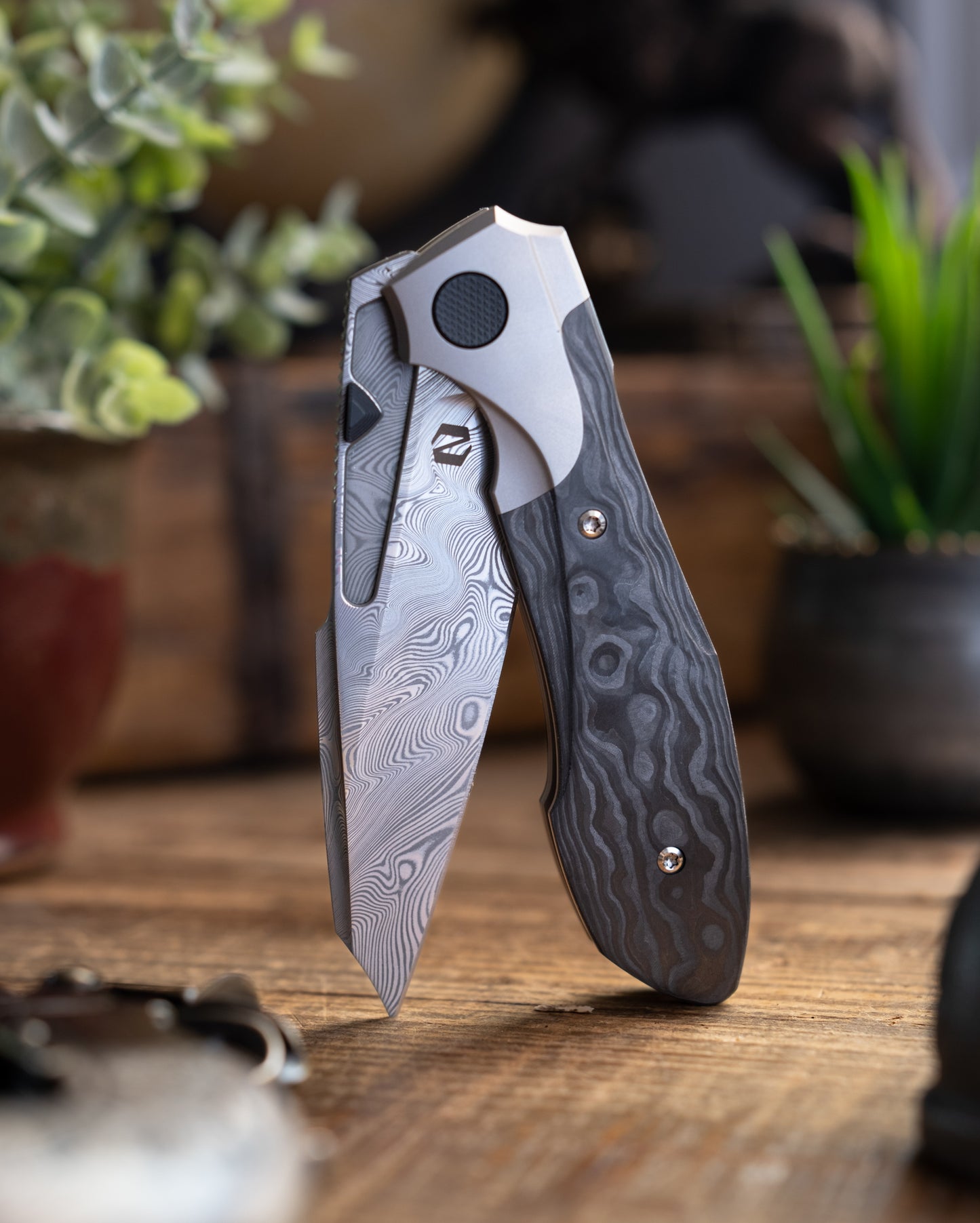 Voodoo Doll - Damasteel/Black Camo CF (Pre-order)